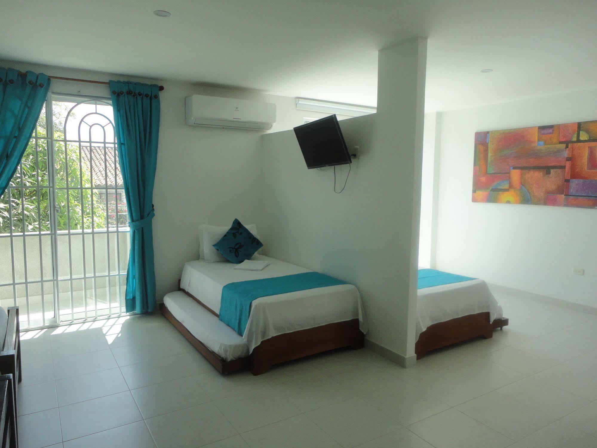 Brizzamar Hotel Santa Marta  Exterior photo